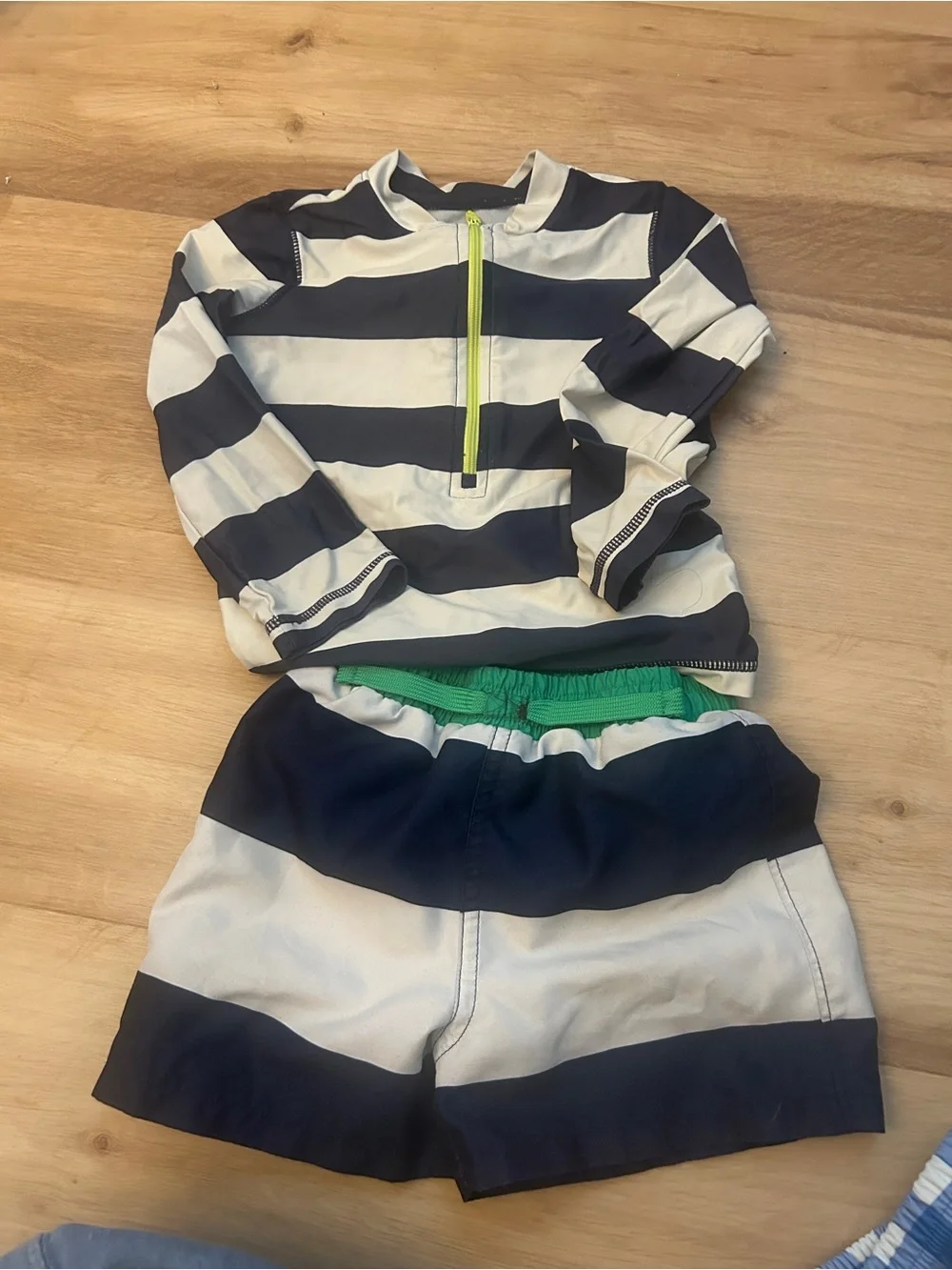Primary swim lot size 18-24 months